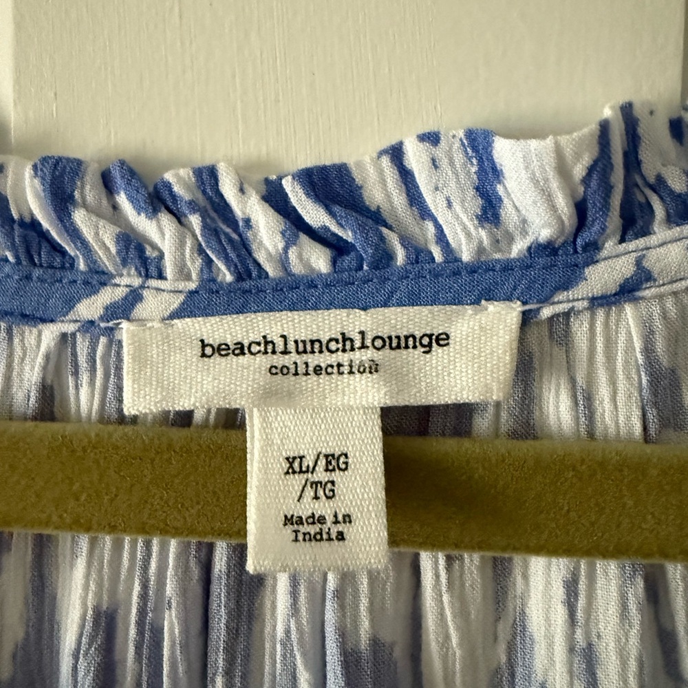 beachlunchlounge Blue and White Patterned Midi Dress - Picture 2 of 4